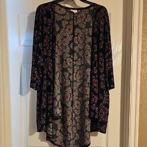 📢5 For $20 LuLaRoe Long Sleeve Kimono with Blue and Red Patterns